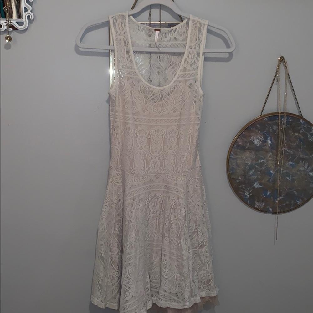 Free People sleeveless lace dress w slip